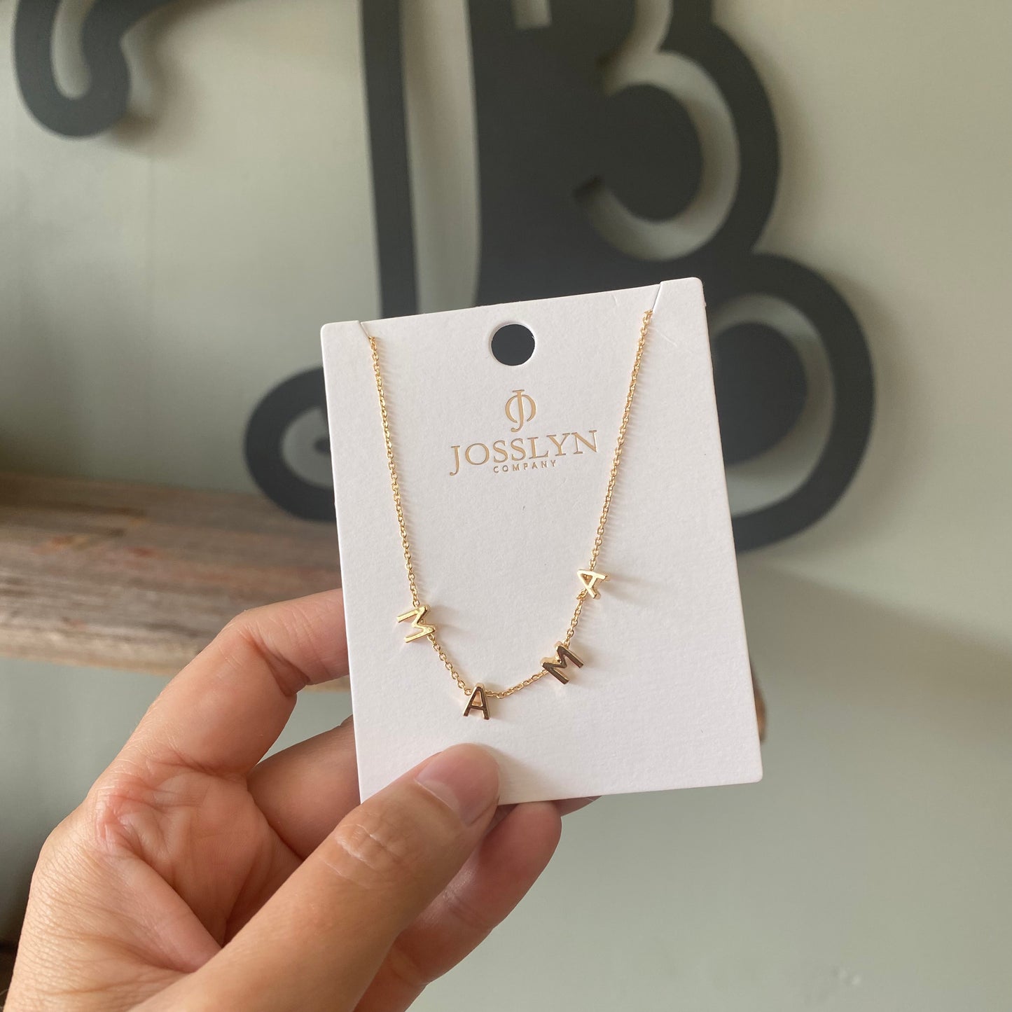 Mama Necklace