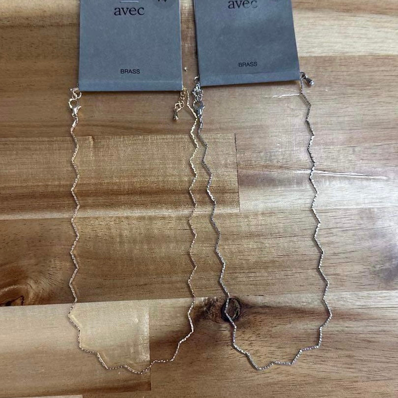 Wavy Chain Necklace
