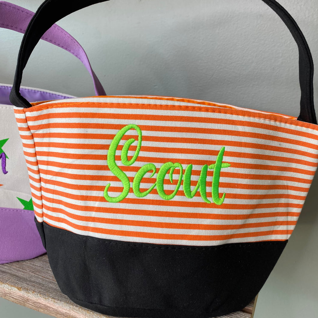 Personalized Halloween Buckets
