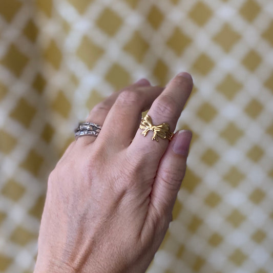 Bow Ring