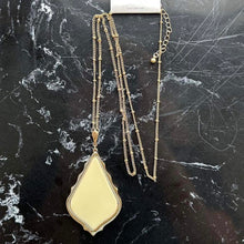 Load image into Gallery viewer, Teardrop Necklace