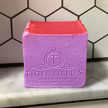 Load image into Gallery viewer, Tigerlillies Soap